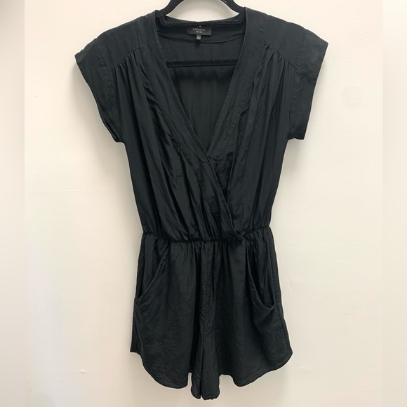 Aritzia Babaton Silk Black Romper Size Small - Picture 3 of 9